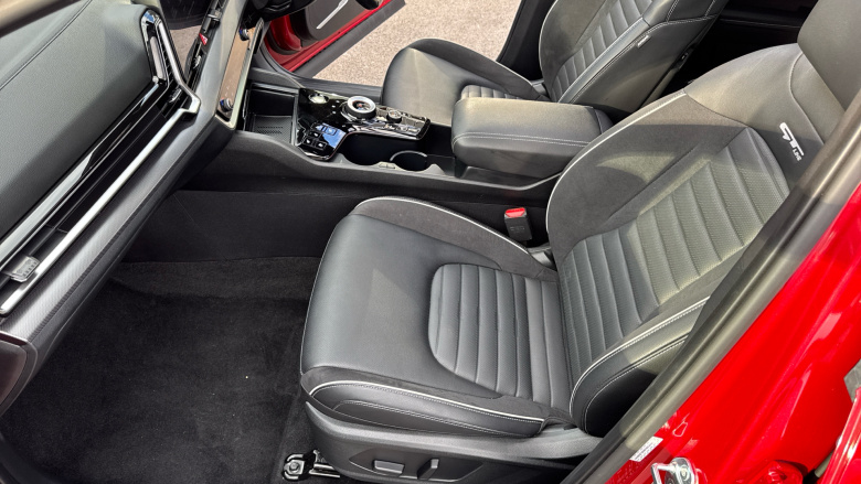 Kia Sportage 1.6T GDi 207 HEV GT-Line S 5dr Auto AWD Hybrid Estate